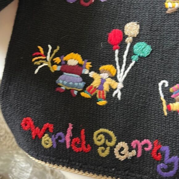 Heirloom Collectables Vintage World Party 2000 embroidered sweater cardigan XL - Picture 5 of 11